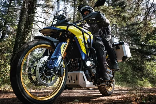 v-strom-800de-action-3-equf9ewbba.jpg