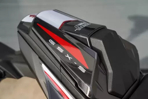 suzuki-mar26-gsxgraphicskits-body3.webp